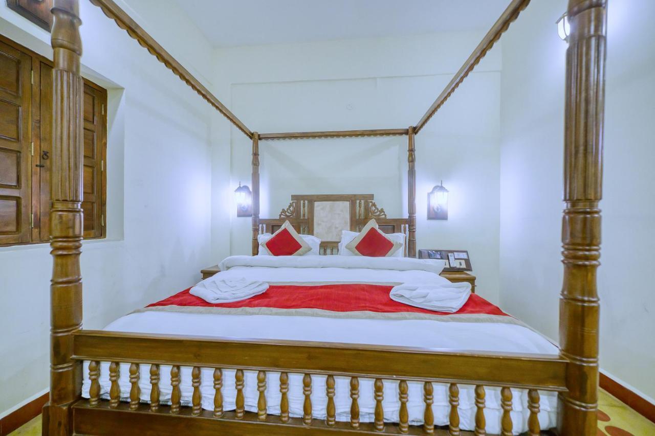 Hotel Windsor Castle Salem Eksteriør bilde